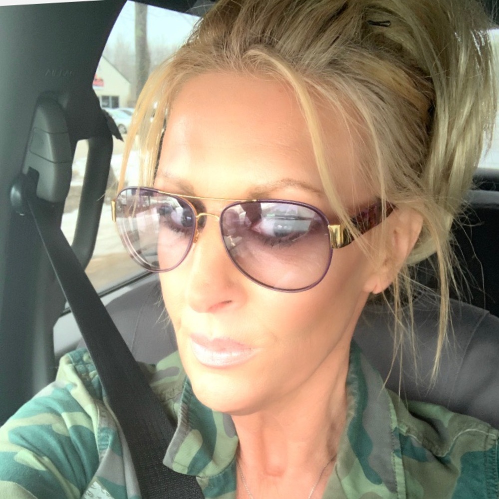 Meet your Posher, Shannon